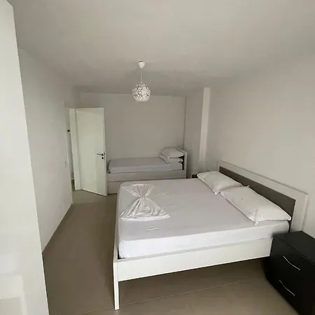 Apartament 2023 Shëngjin